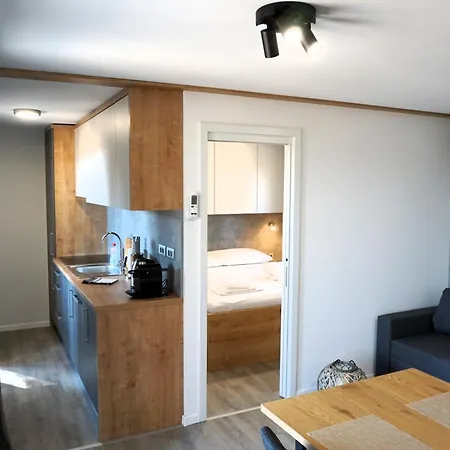 Casa Rosso - Heron Island 10 - Premiumholidays Holiday home