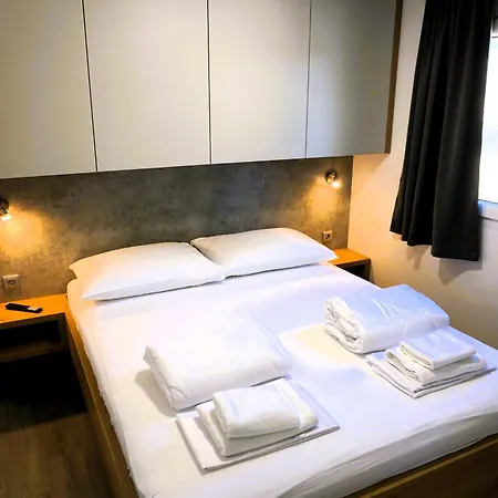 Holiday home Casa Rosso - Heron Island 10 - Premiumholidays