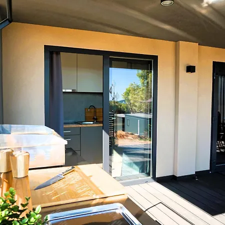 Casa Rosso - Heron Island 10 - Premiumholidays Holiday home *