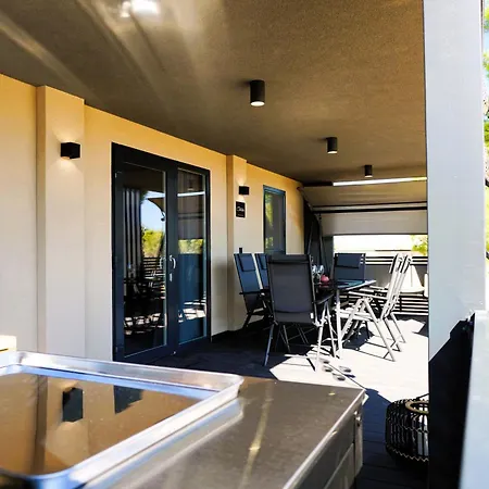 Holiday home Casa Rosso - Heron Island 10 - Premiumholidays *